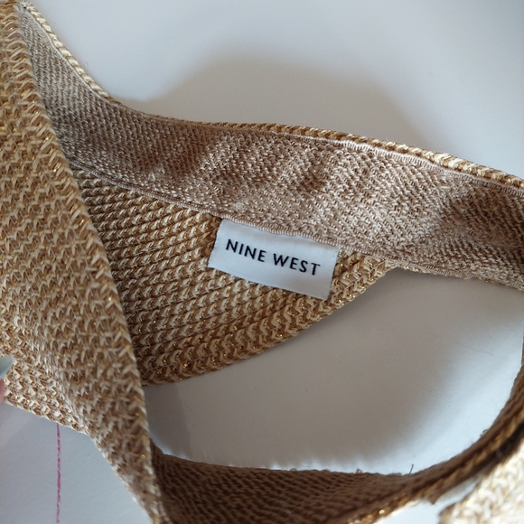 Visor - Picture 3 of 6